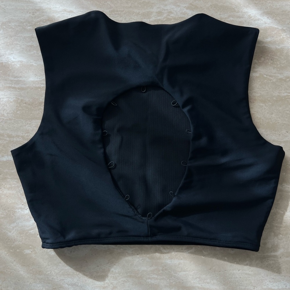 Cut Out Crop Sports Bra (NWOT)